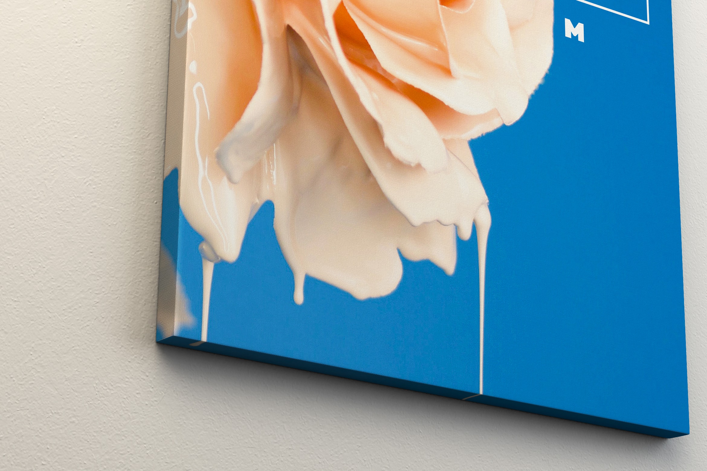 挂墙画布画框艺术作品&画像展览效果透视图样机素材 Portrait Canvas Frame Mockup Hanging on Wall in Perspective插图(2)