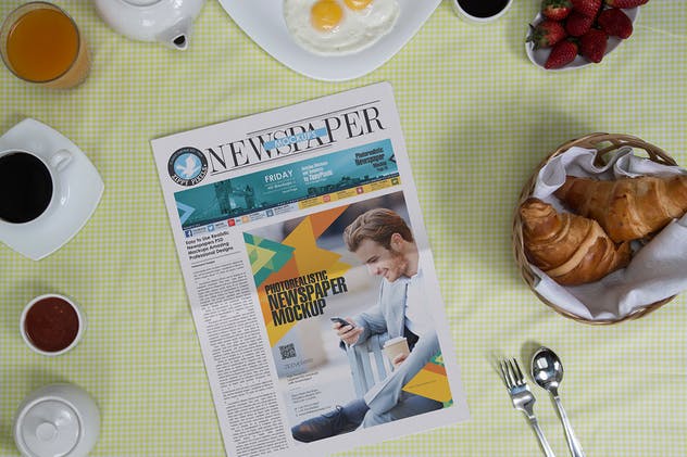早餐读报场景报纸广告设计样机 Newspaper Ad Design Mockups插图(1)
