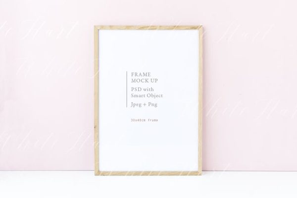 极简主义木质边框画框模板 Minimal wooden frame on pink bgd