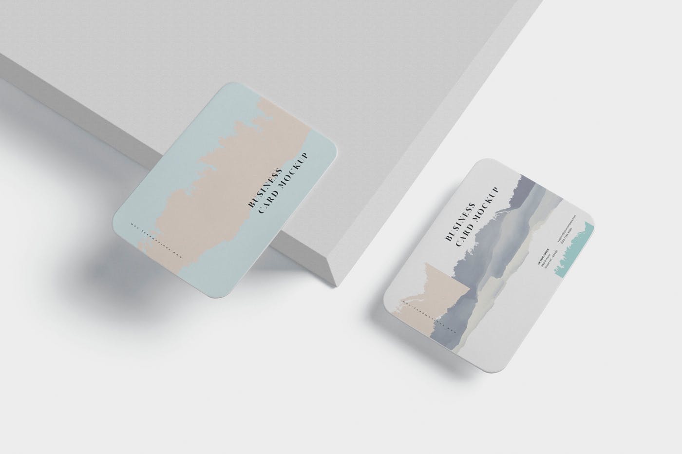 圆角名片设计桌面摆放效果图样机模板 Business Card Mockup Round Corners插图(4)