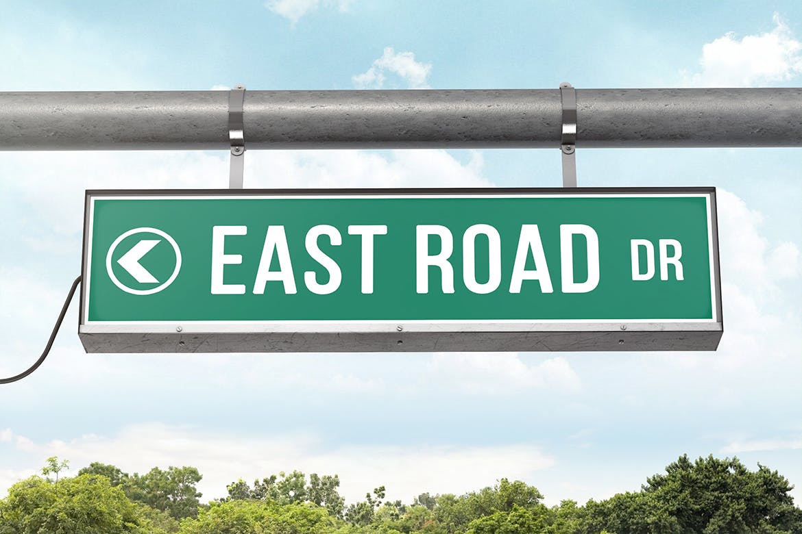 街道悬挂标志设计效果图样机素材库精选 Hanging Street Sign Mockup插图(1)