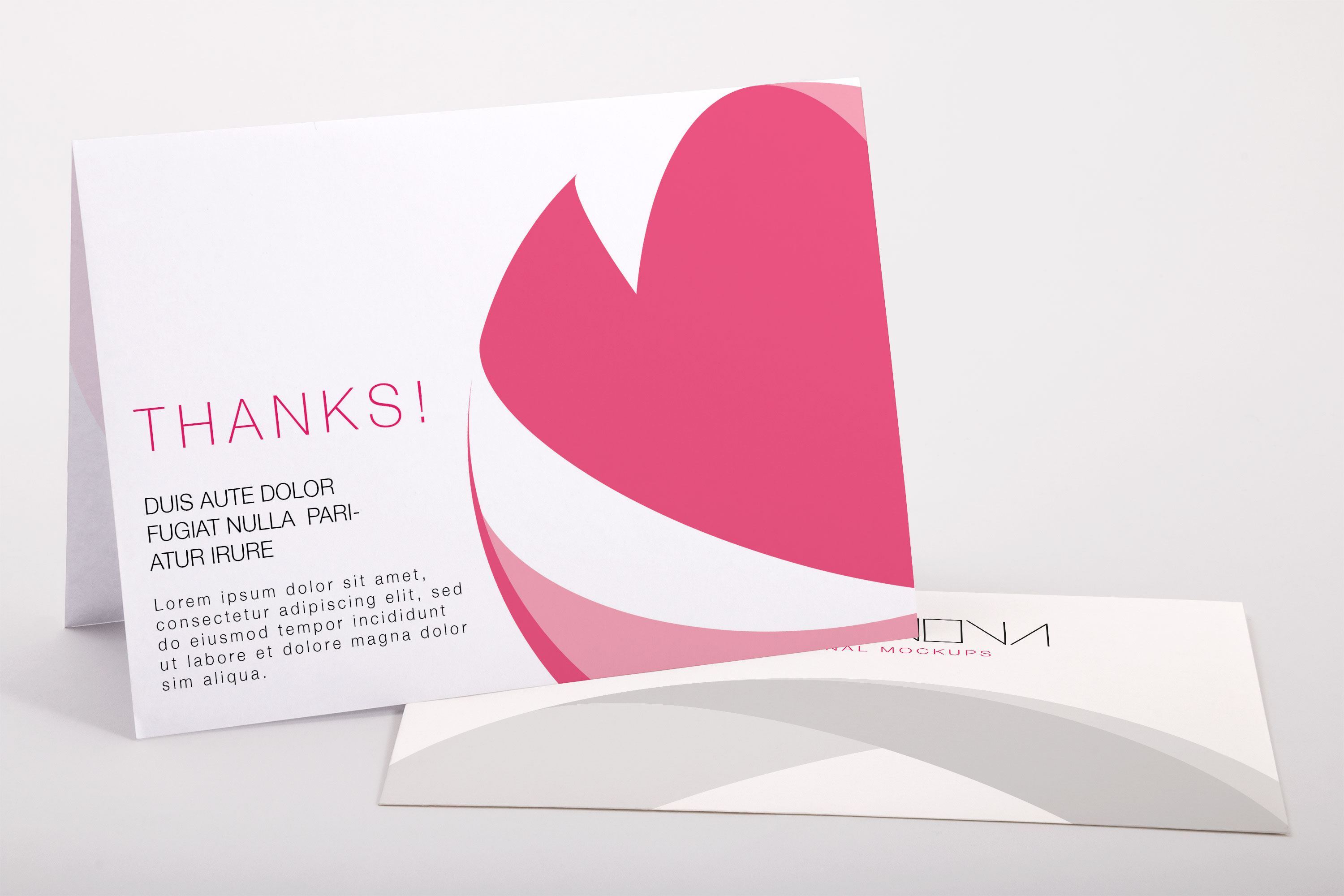 折页设计感谢卡感恩卡PSD样机模板素材01 Bifold Thank You Card PSD Mockup 01插图