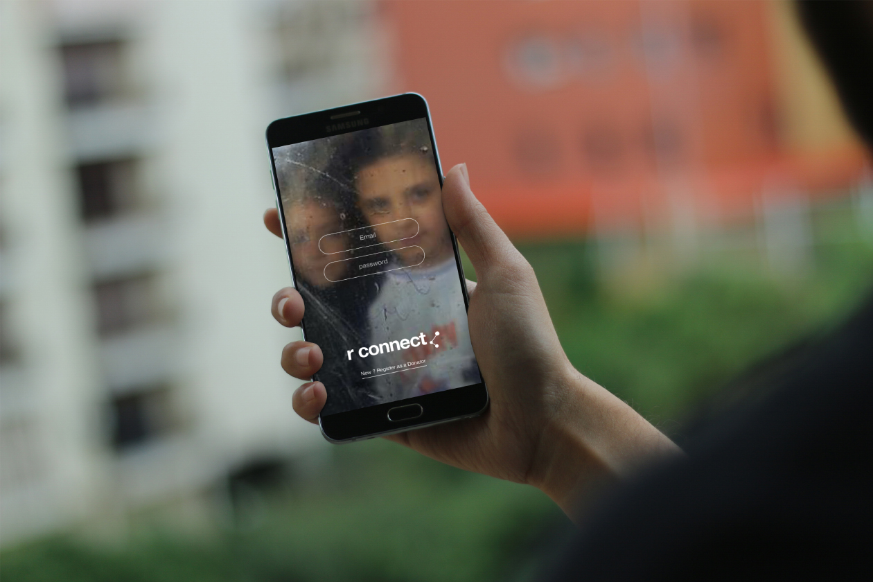 APP应用UI设计安卓手机屏幕演示样机模板 Photo-realistic Android App Display Mockups插图(8)