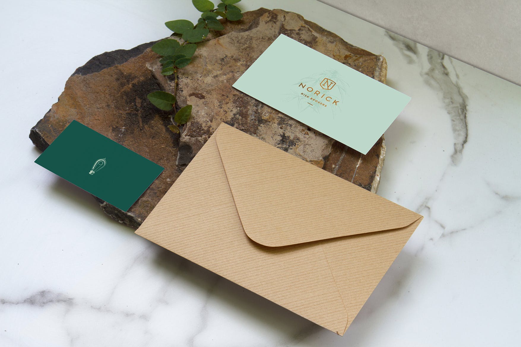 企业名片/品牌Logo设计预览样机模板 Branding Presentation Mockup插图(2)