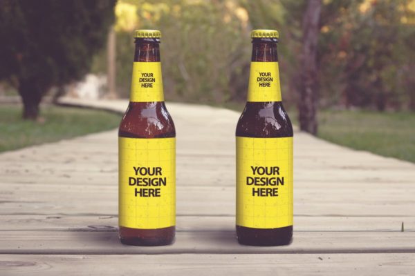 啤酒瓶外观印刷图案样机模板 Formentera Lounge Club Entry