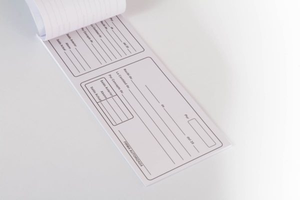 企业收据/回执单设计样机免费模板 Receipt Mock Up