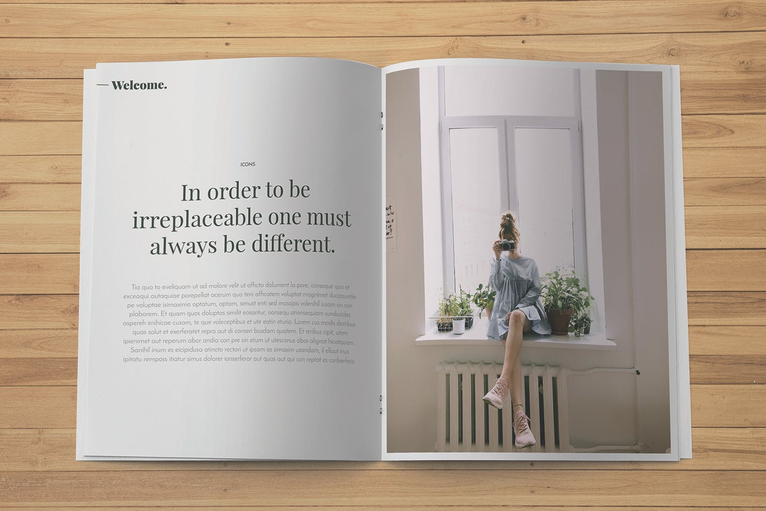 美国信纸规格宣传册内页顶视图样机素材库精选 US Letter Brochure Mockup Top View插图(2)