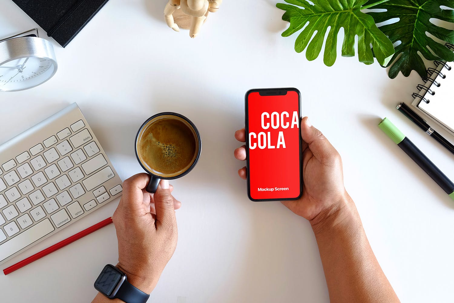 办公场景手持iPhone 11 Pro手机屏幕预览样机 iPhone 11 Pro On Hand Mockup插图(3)