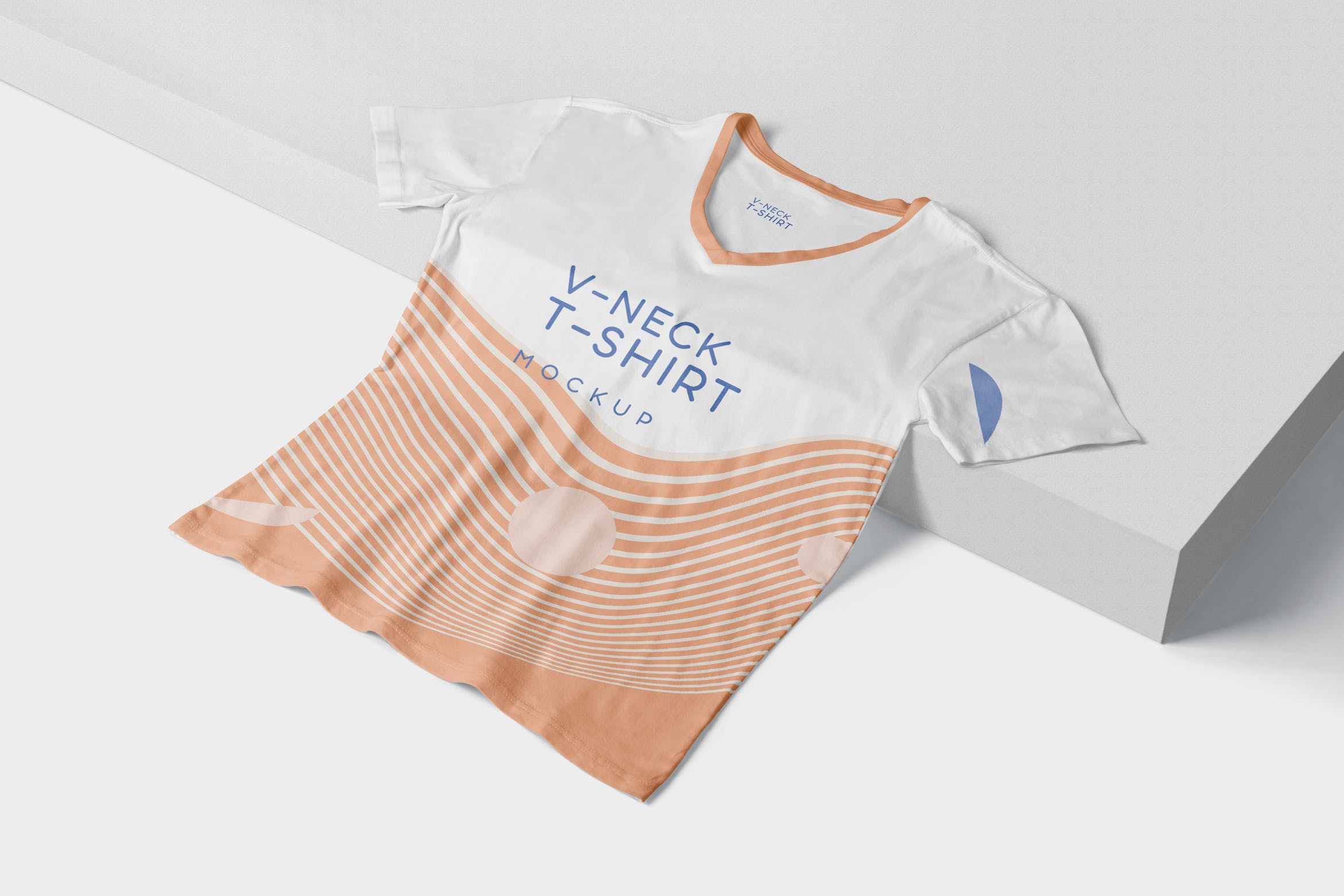 多视角V领T恤印花设计展示样机模板 5 Trendy V-Neck T-Shirt Mockups插图