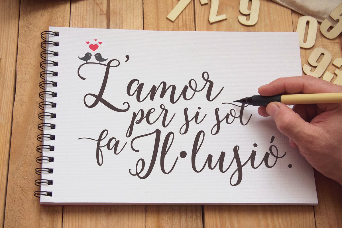 绘画本艺术绘画创作预览样机素材库精选模板 Sketchbook Drawing插图