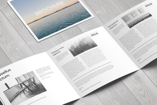方形三折页企业宣传册样机 Square Trifold Brochure Mock-Up