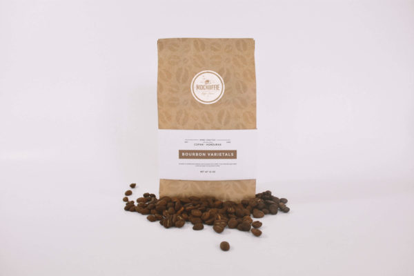 咖啡豆包装纸袋定制设计效果前视图样机 Coffee Bag Mockup Front View