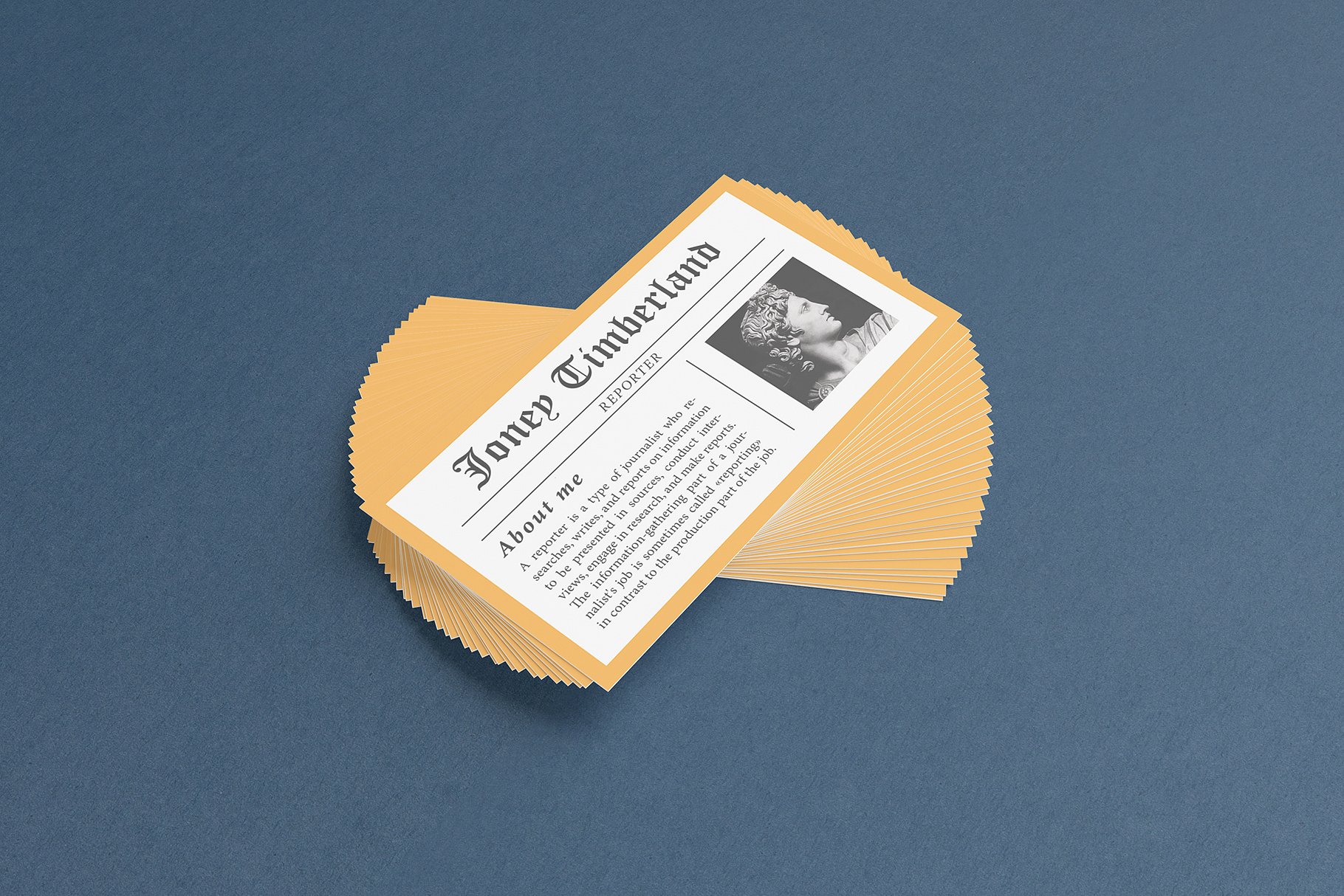 基于3D渲染英国和美国标准尺寸企业名片样机 Double Standards Business Cards插图(2)