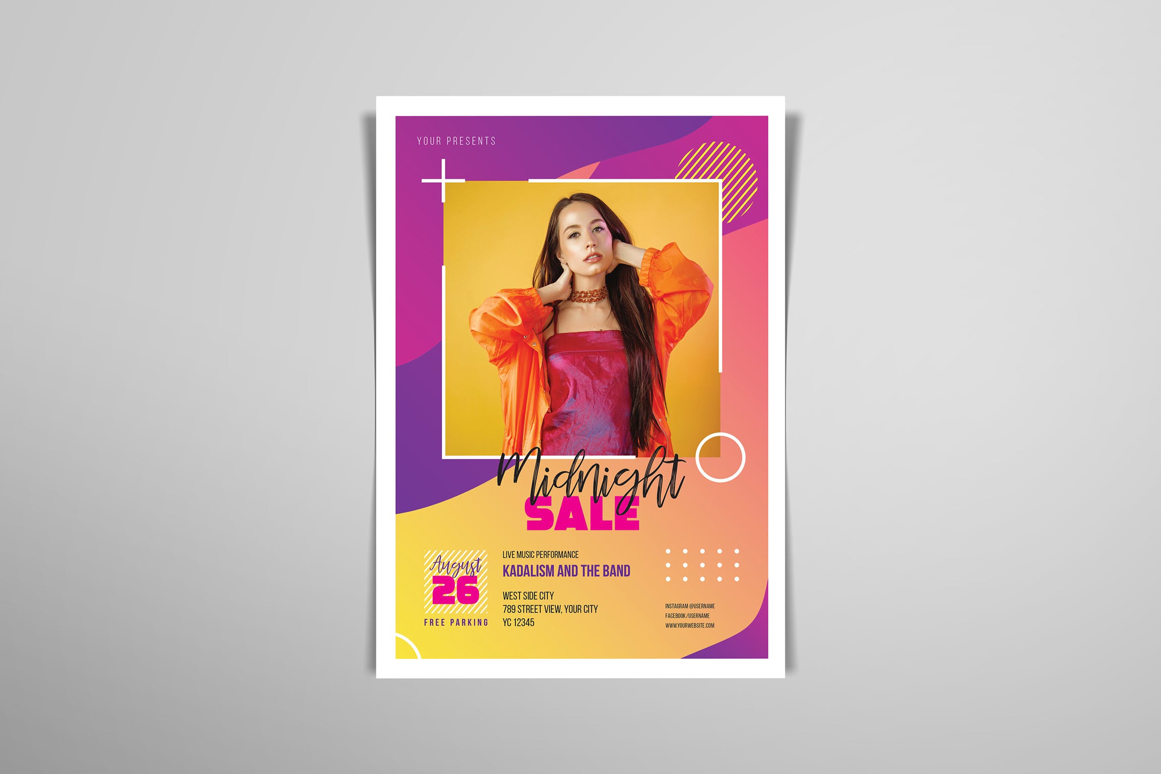 大型午夜促销专场宣传海报设计模板 Midnight Sale Flyers Template插图