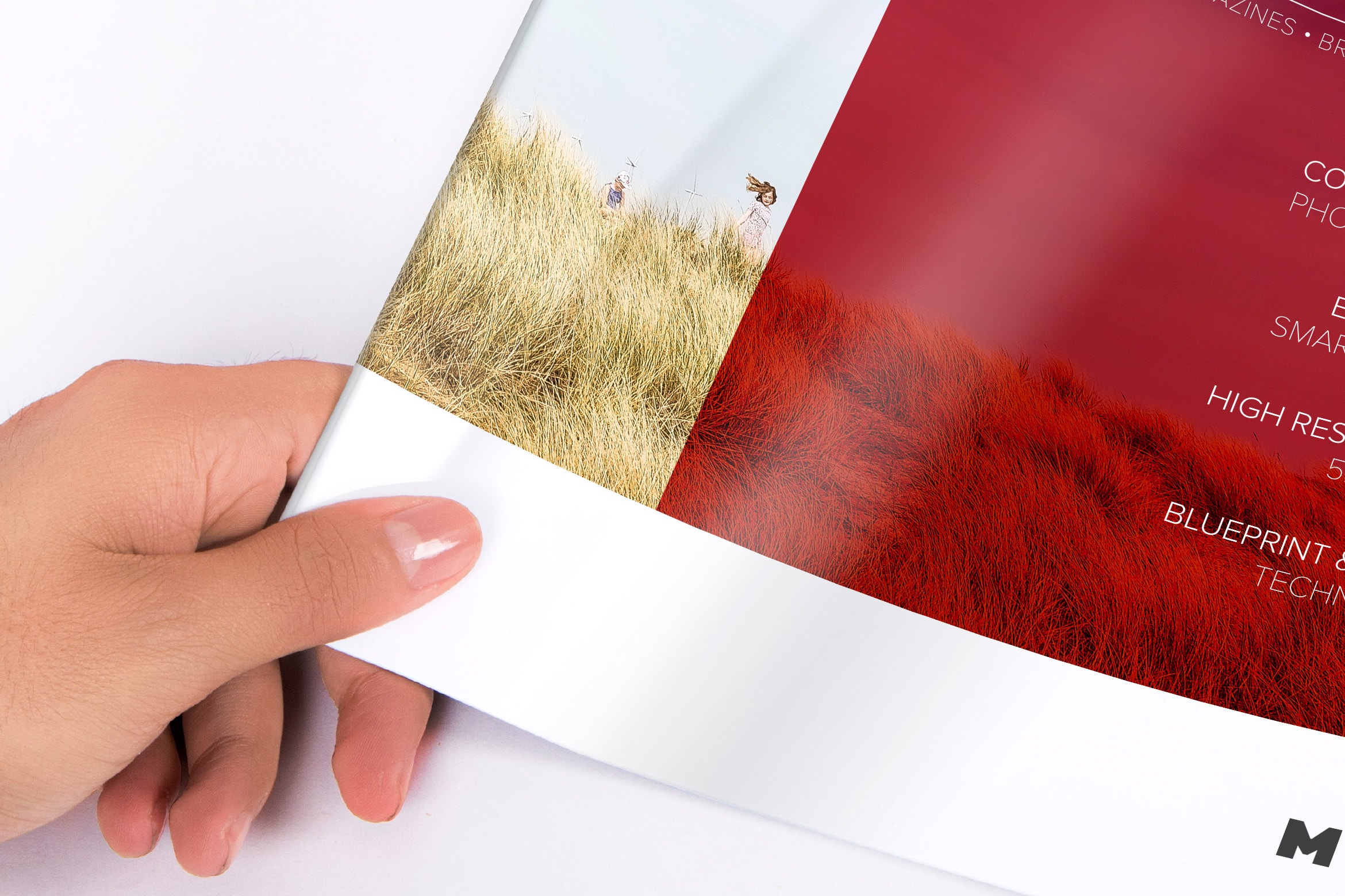 画册产品目录封面设计效果图样机模板 Letter Booklet Cover Mockup 01插图