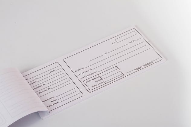 企业收据/回执单设计样机免费模板 Receipt Mock Up插图(1)