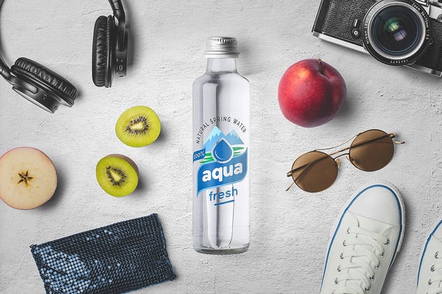透明饮料水瓶样机展示模板 Water Bottle Mockups插图(1)