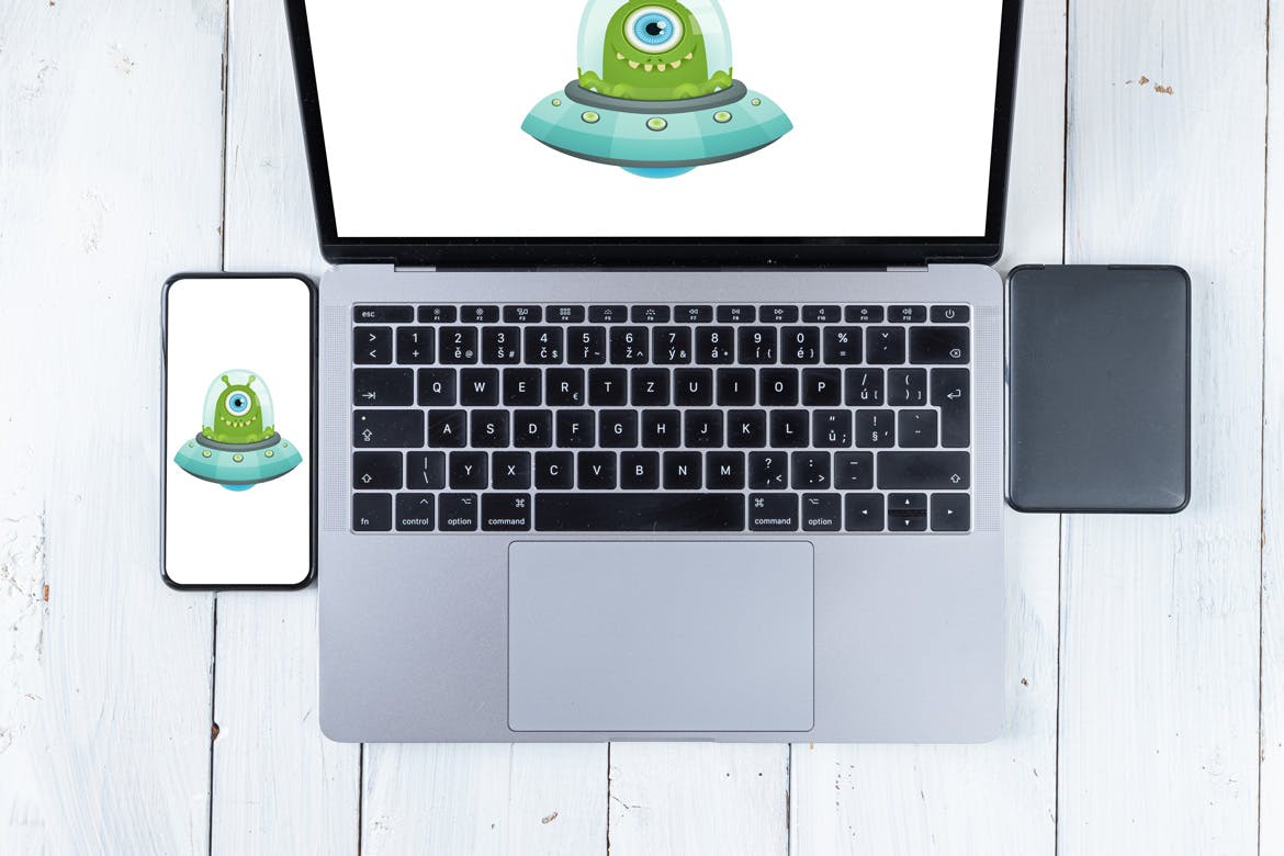 旧木桌上的Macbook&iPhone样机模板v1 Spojeeto Device Mock-ups vol.1插图(6)