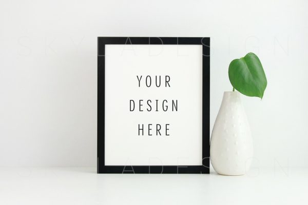 艺术照片样机模板 Black picture frame mockup