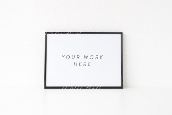 艺术画作横向黑色A4画框展示样机模型 Landscape black A4 frame mock up