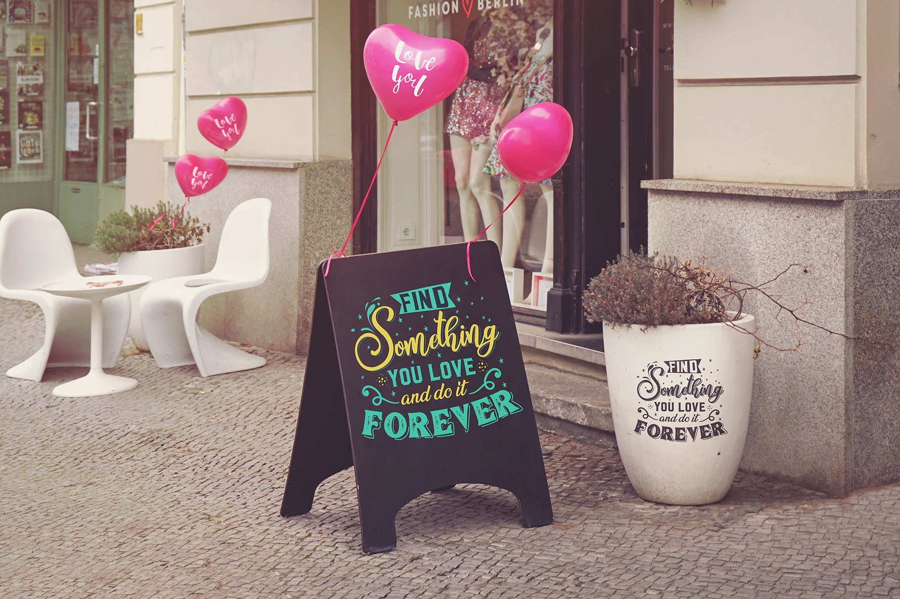 店铺促销门口折叠告示牌样机模板 Slate Mockup for Love插图(3)