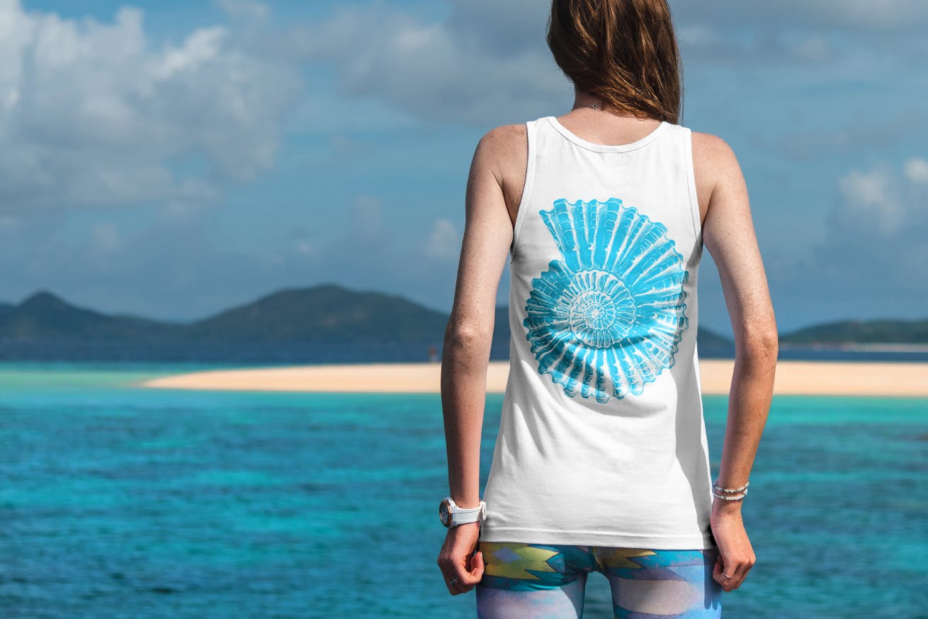 度假系列-休闲服装印花图案设计展示样机素材库精选v1 T-Shirt Mockup Vacation Edition Vol. 1插图(1)