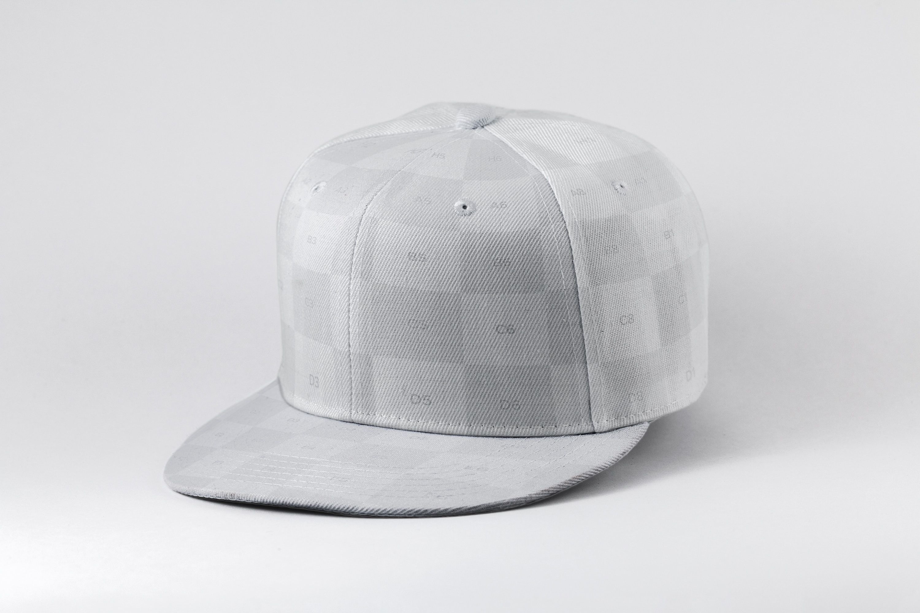 运动帽品牌设计前视图样机模板01 Sports Cap Semi Front View Mockup 01插图(9)