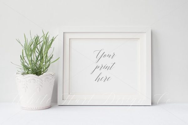 现代风景画样机模板 Landscape frame mock up – PSD/Jpeg