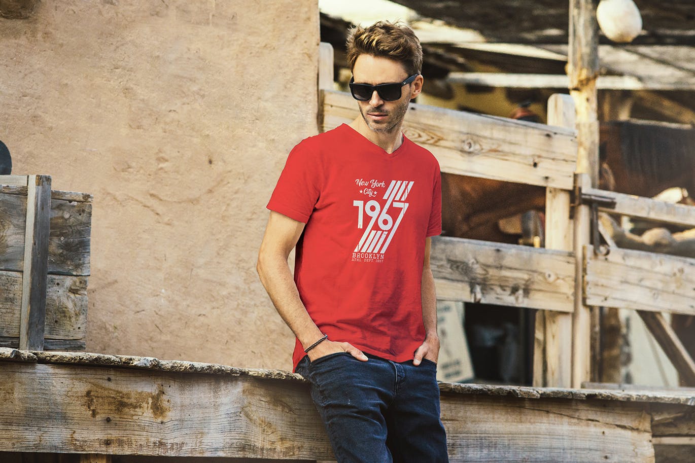 男士T恤印花设计模特上身效果预览样机 T-Shirt Mockup Collection 01插图(2)