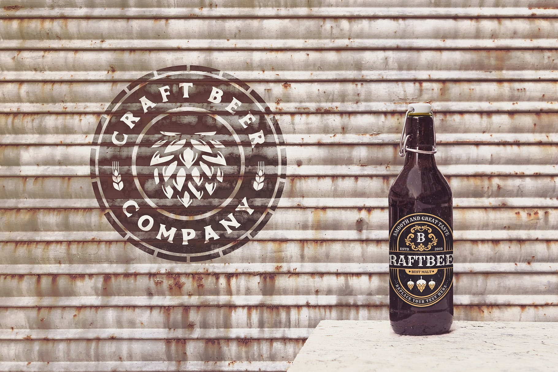 车库场景啤酒瓶外观设计预览样机 Garage Beer Mockup插图(5)