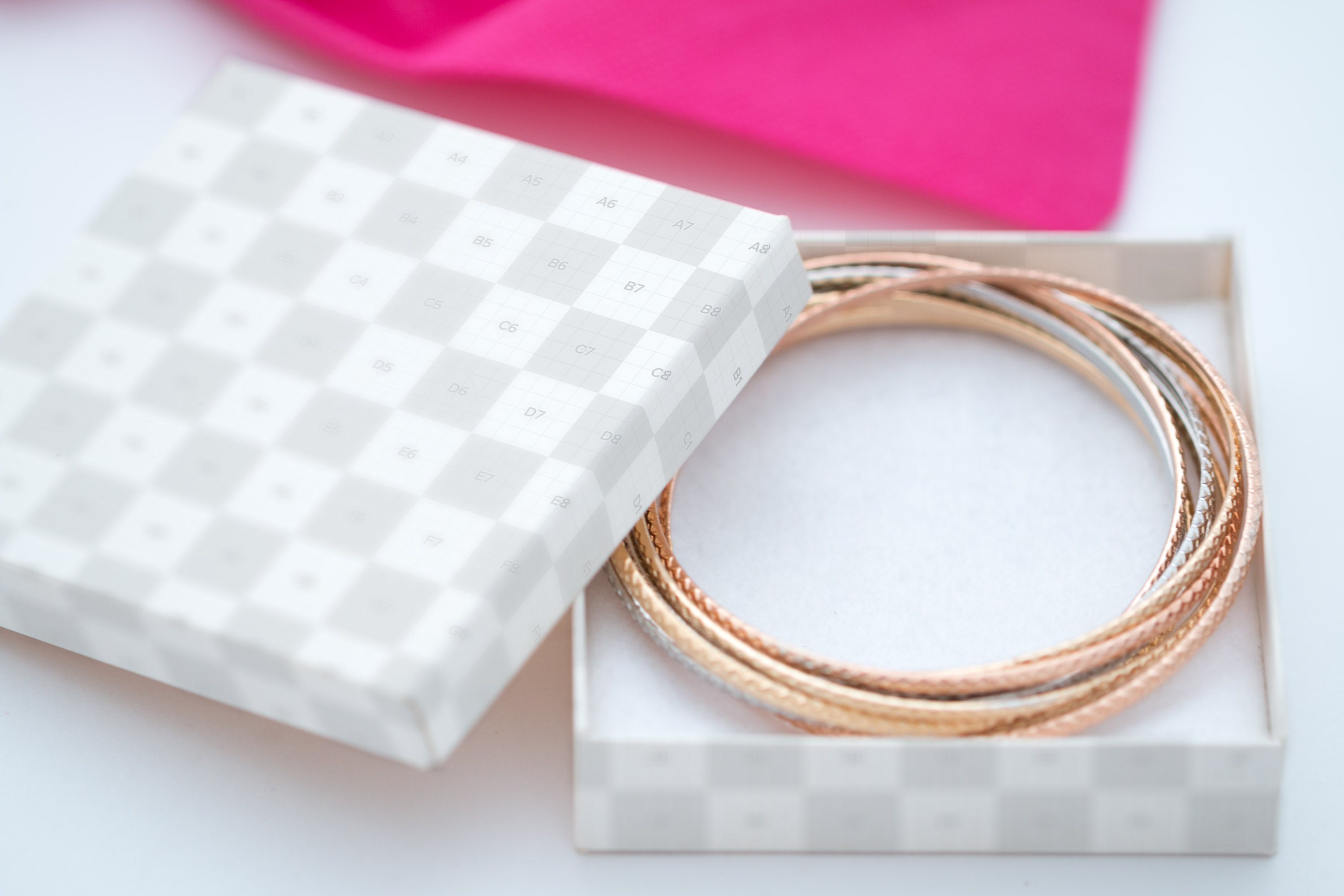 饰品小礼品盒外观设计效果图样机03 Small Gift Box Mockup 03插图(2)