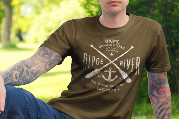 潮流时尚T恤都市版服装样机 T-Shirt Mockup / Urban Edition