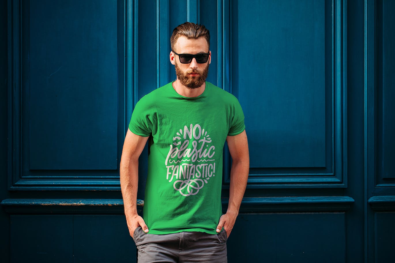 高档男士圆领T恤印花设计模特上身效果图样机 T-Shirt Mockup Collection 02插图(2)