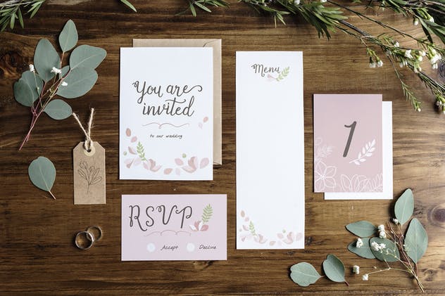 绿叶装饰婚礼邀请函样机套装 Wedding Invitation Mockup插图(2)