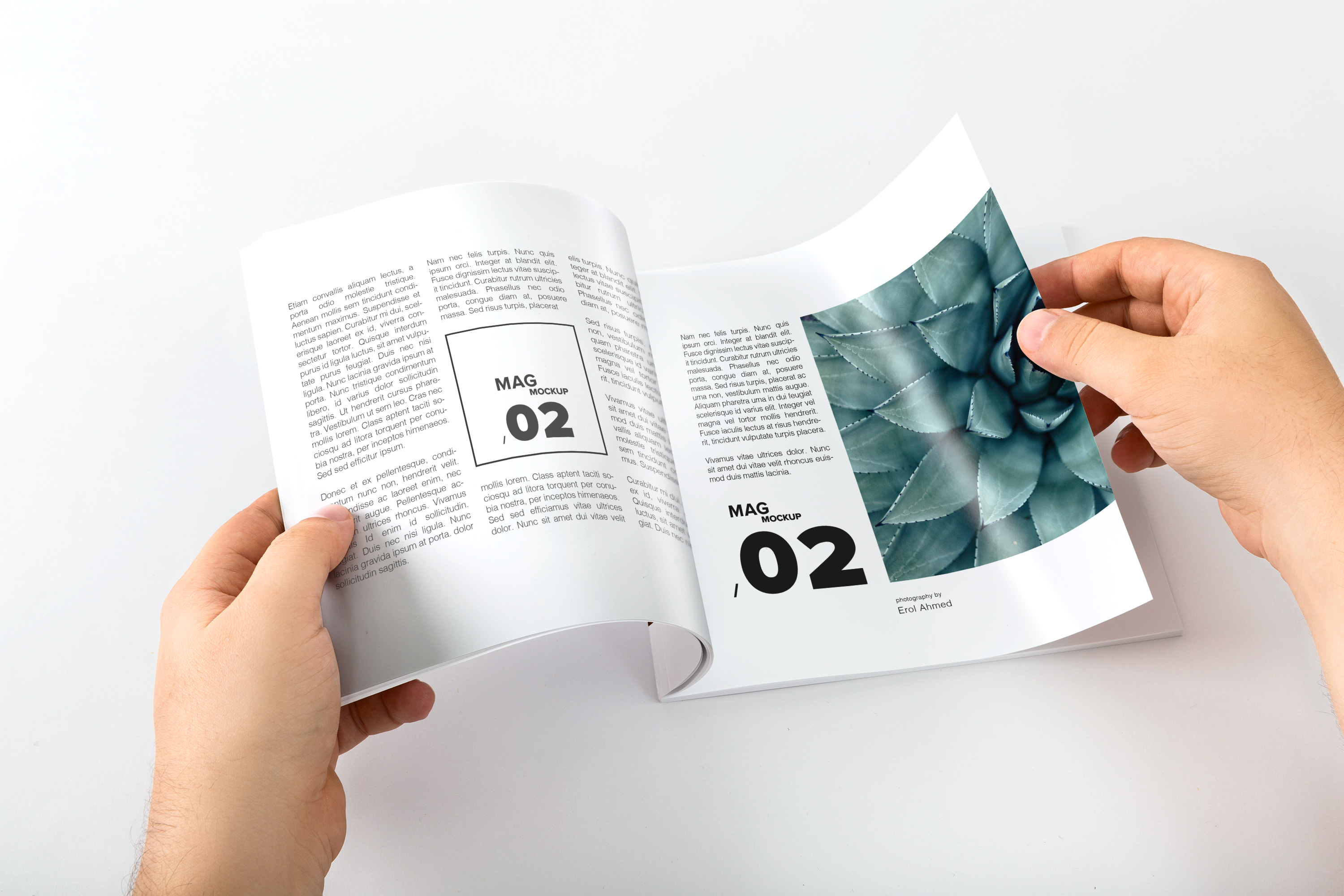 方形杂志内页版式设计样机模板 Square Magazine Opening Mockup插图