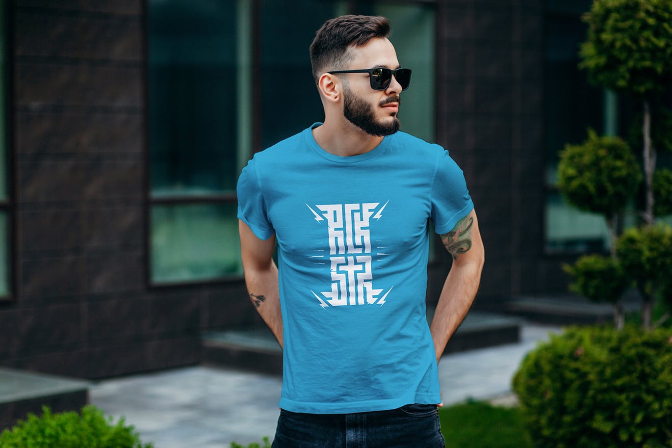 高档男士圆领T恤印花设计模特上身效果图样机 T-Shirt Mockup Collection 02插图(3)