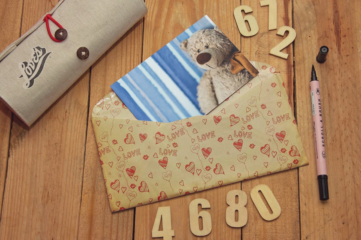 个性化信封邀请函设计样机模板 Personalized Invitation插图