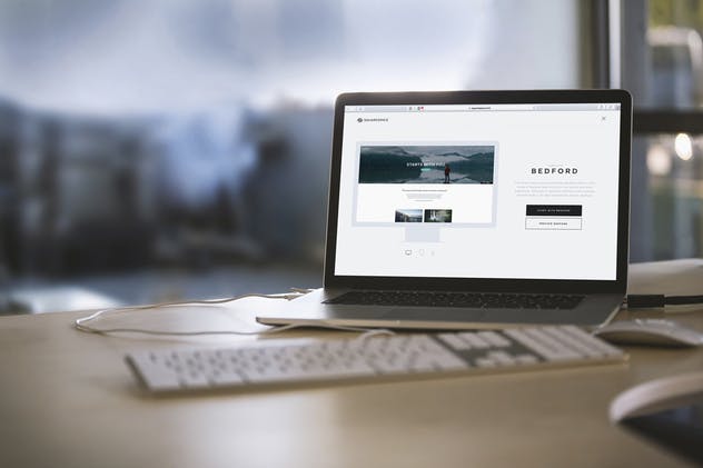 Macbook电脑Web&APP设计演示样机模板 Macbook Laptop Display Web App Mock-Up插图(3)