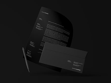 悬浮状态的信封＆信纸设计效果图样机模板 Floating Branding Mockup