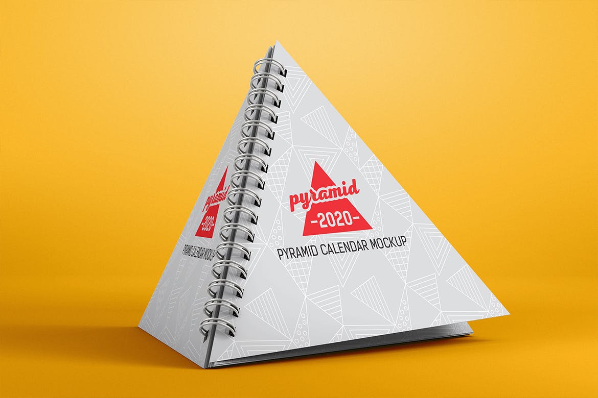 金字塔日历设计效果图样机PSD模板 Pyramid Calendar Mockup插图(1)