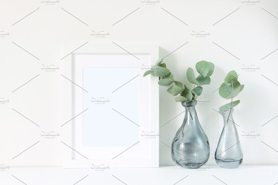 经典插花场景白色相框画框样机 White frame mockup插图