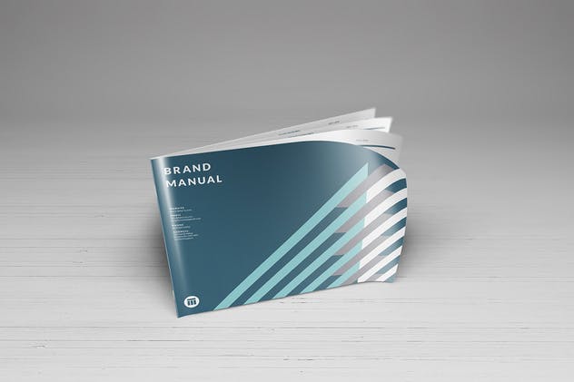 A4横向摄影画册宣传册样机 A4 Landscape Brochure Mockups插图(7)