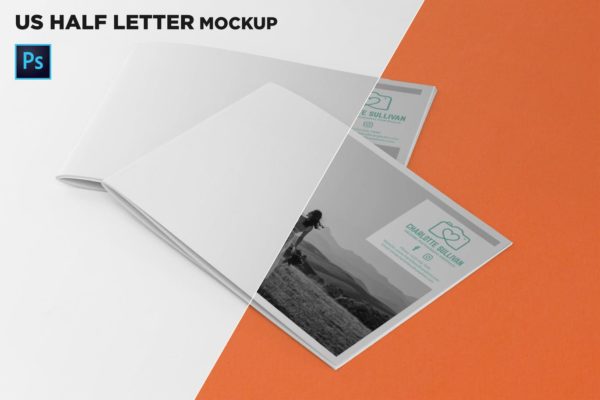 美国信纸尺寸宣传册叠放效果图样机素材库精选 US Half Letter 2 Covers Brochure Mockup