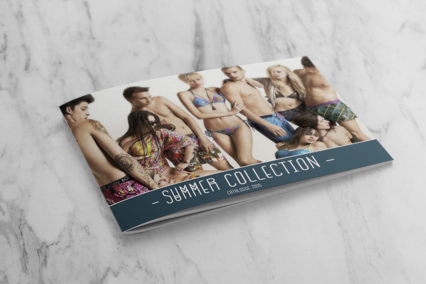 企业画册产品手册封面效果图样机素材库精选 Landscape Brochure Cover Mockup插图(2)