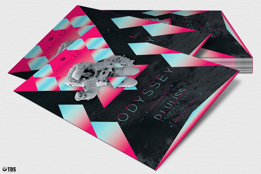 太空旅行主题传单PSD模板 Odyssey Flyer PSD插图(3)