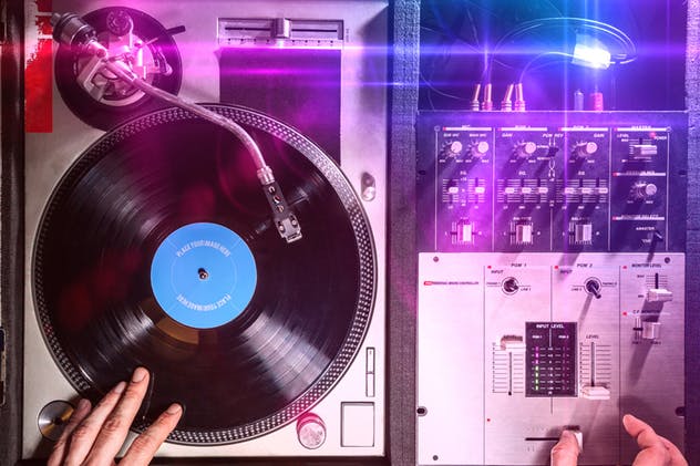 黑胶唱片&专辑封面样机套装 Vinyl Record & Album Cover Mock-ups – Party Pack插图(1)