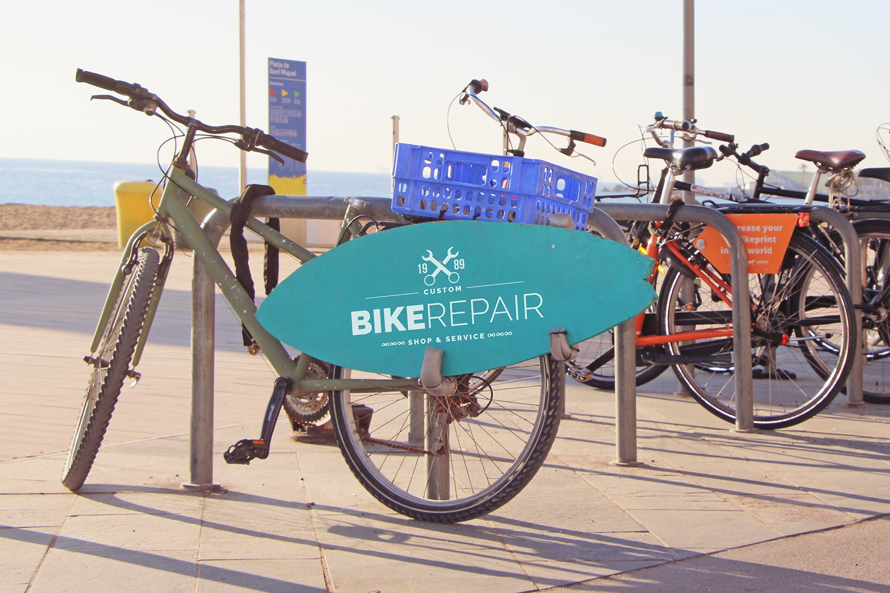 城市冲浪板标志告示牌设计样机模板 Surf Sign Mockup插图(3)