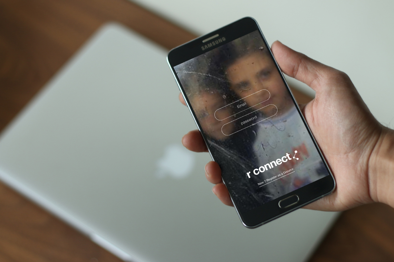 APP应用UI设计安卓手机屏幕演示样机模板 Photo-realistic Android App Display Mockups插图(6)