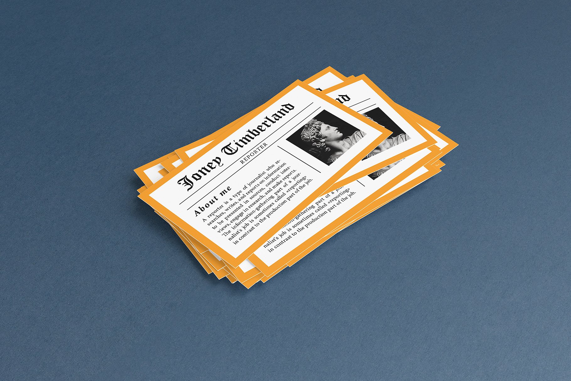 基于3D渲染英国和美国标准尺寸企业名片样机 Double Standards Business Cards插图