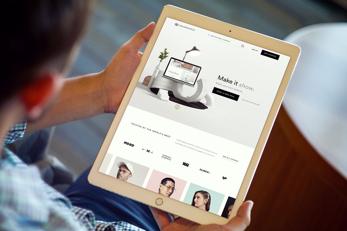 手持iPad Pro设备样机模板v7 iPad Pro Mockups v7插图